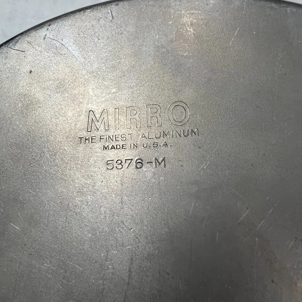 Mirro Aluminum 9 Inch Round Cake Pan Vintage Model 5376-M USA